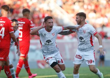 Instituto igualó ante Independiente en Avellaneda