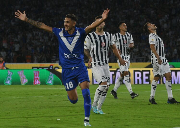 Talleres perdió ante Vélez en el Kempes