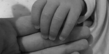 Convocan a familias de acogimiento para cuidar de tres hermanos de 1 a 5 años por un tiempo