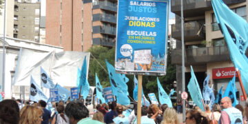 No cesan las protestas docentes, que aguardan un nuevo ofrecimiento