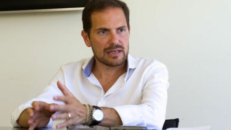 Imputaron al intendente Martín Gill por violencia de género y lesiones