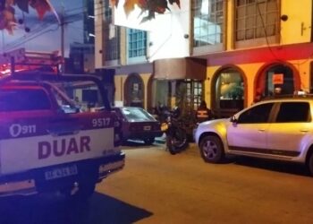 Tomó de rehén a su pareja, la amenazó de muerte y terminó detenido en Carlos Paz