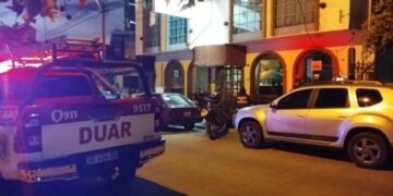 Tomó de rehén a su pareja, la amenazó de muerte y terminó detenido en Carlos Paz