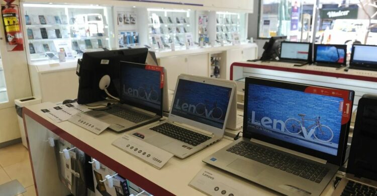 Las notebooks y tabletas deberán pagar un arancel del 16%