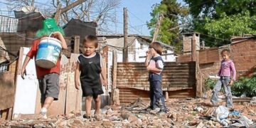 La pobreza alcanzó al 39,2% de la población al cierre de 2022