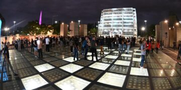 Luego de cinco años, reabrió la postergada obra de la Plaza España