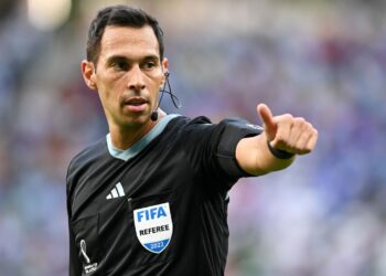 Designaron a un árbitro mundialista para dirigir el clásico entre Talleres e Instituto