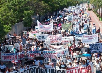 «Más de 500 pacientes esperan una cirugía»