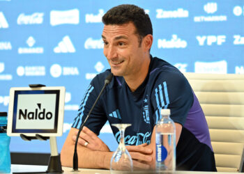 Scaloni: “La gente está contenta y nos ve como héroes”