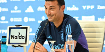 Scaloni: “La gente está contenta y nos ve como héroes”