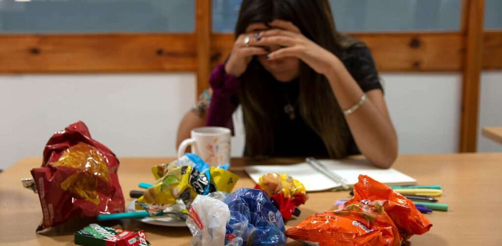 Estrés y depresión, dos causas de la adicción a la comida