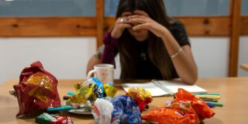 Estrés y depresión, dos causas de la adicción a la comida