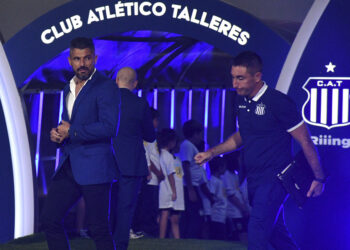 Gandolfi, tras golear a Barracas: «El resultado es más que justo ante un rival que no pateó al arco»