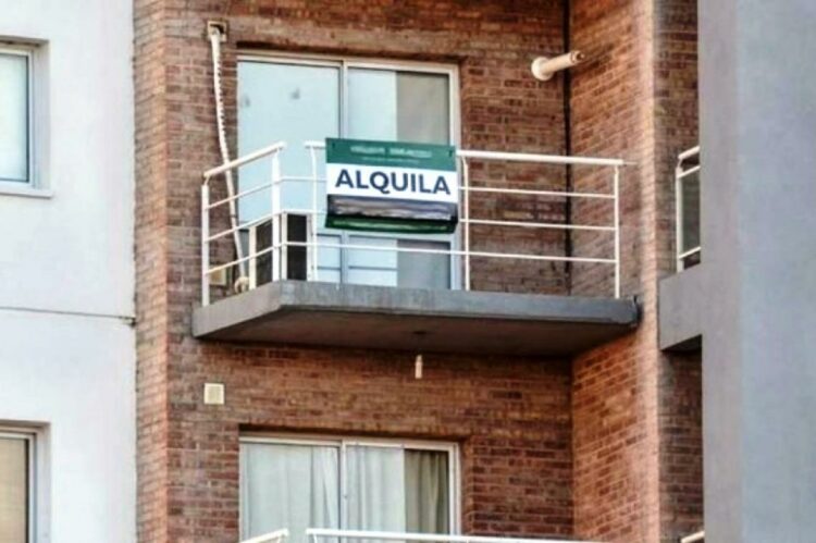 El gobierno estudia suspender la ley de alquileres