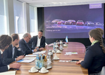 Volkswagen anunció que iniciará la producción de camiones y autobuses en Córdoba