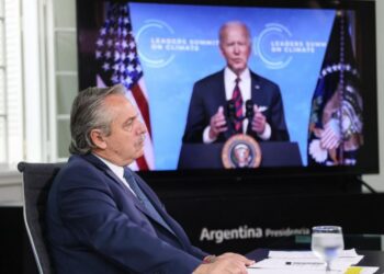 Alberto Fernández criticó la escasa inversión global para combatir el cambio climático