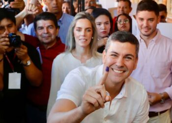 Santiago Peña es el nuevo presidente electo de Paraguay