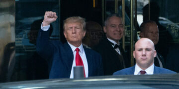 Donald Trump se presentó ante la justicia por el caso Stormy Daniels