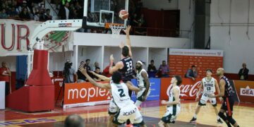 Instituto sacó chapa y se quedó con el clásico ante Atenas