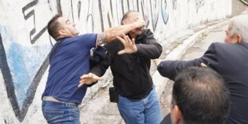 Agredieron con golpes y piedrazos a Berni en la protesta por el crimen del chofer asesinado