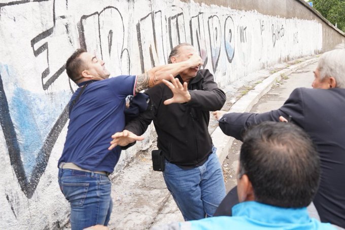 Agredieron con golpes y piedrazos a Berni en la protesta por el crimen del chofer asesinado