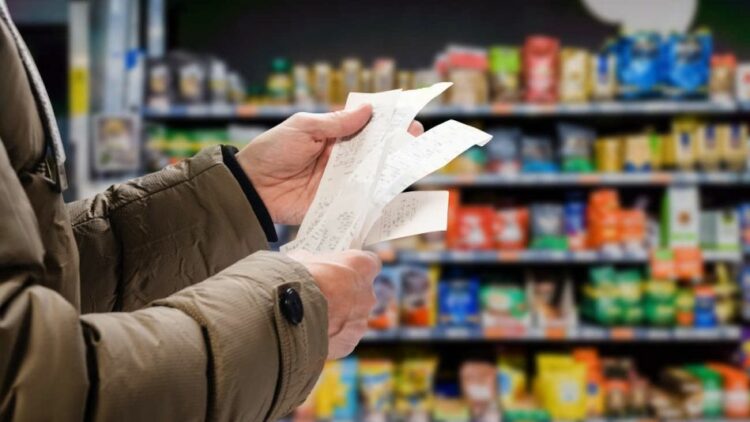 La inflación de marzo se disparó al 7,7% y la interanual alcanzó el 104,3%