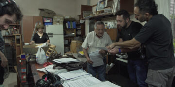 Dos manos todas las voces