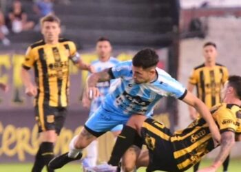 Racing empató y sigue sumando