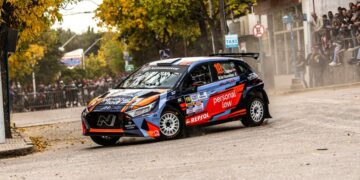 El paraguayo Fabrizio Zaldivar cerró como líder la jornada del viernes en Mina Clavero