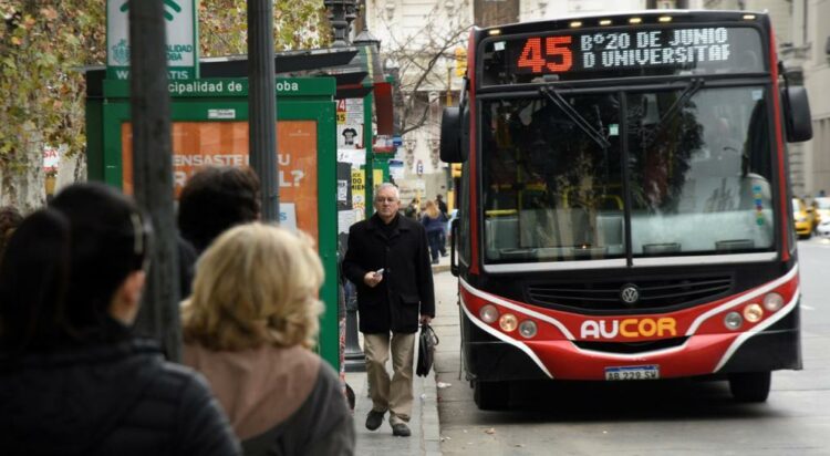 No habrá transporte urbano de pasajeros el Día del Trabajador