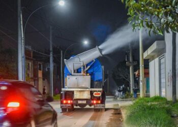 Ante el aumento de casos de dengue, fumigan en distintos barrios de la ciudad