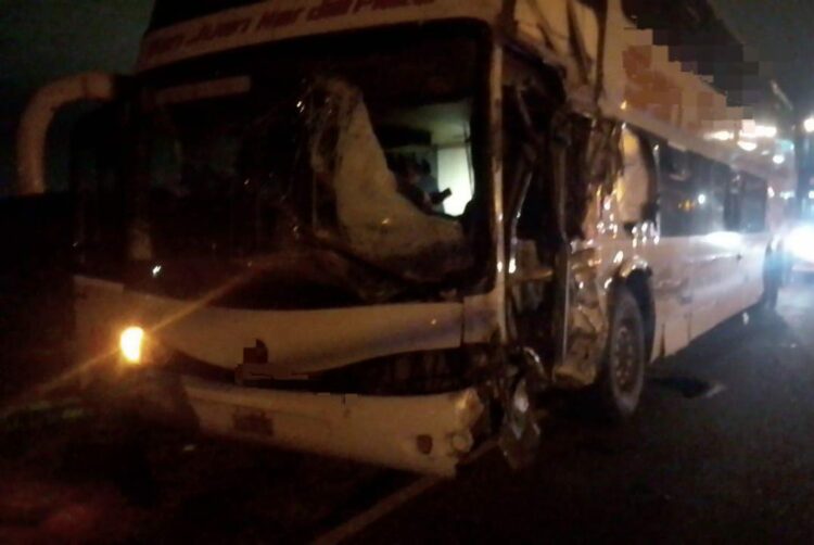 Un grave choque en la Ruta 36 dejó como saldo a varias personas heridas