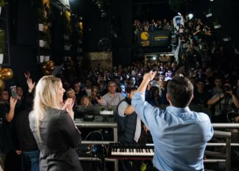 Milei inauguró su primer local partidario oficial en Córdoba rumbo a las Presidenciales