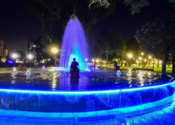 Después de cincuenta años, una fuente con estilo contemporáneo vuelve a adornar el Parque Las Heras