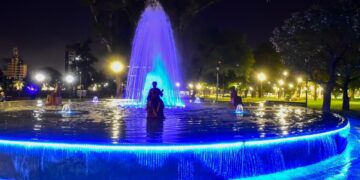 Después de cincuenta años, una fuente con estilo contemporáneo vuelve a adornar el Parque Las Heras