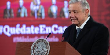 López Obrador estatizó 13 plantas de generación eléctrica