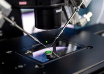 Nacen las primeras bebés por fertilización asistida realizada con robots