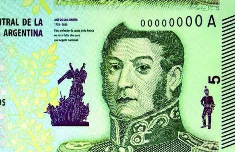 Ofrecen hasta $10.000 por un tipo de billete de $5 con características particulares