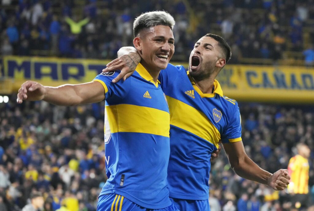 Boca le ganó sobre el final a Deportivo Pereira