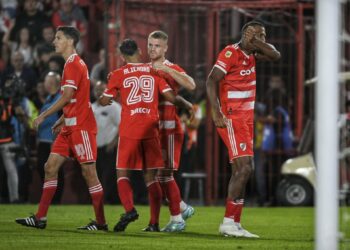 River le ganó a Huracán y se afirma como líder