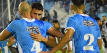 Racing recibe al puntero