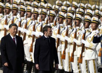 Francia y China apoyan esfuerzos de paz en Ucrania