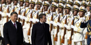 Francia y China apoyan esfuerzos de paz en Ucrania