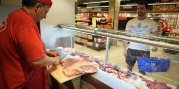 Advierten que la venta en carnicerías bajó hasta un 45% tras la suba de precios