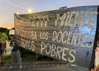 Los docentes autoconvocados cuestionan el acuerdo paritario