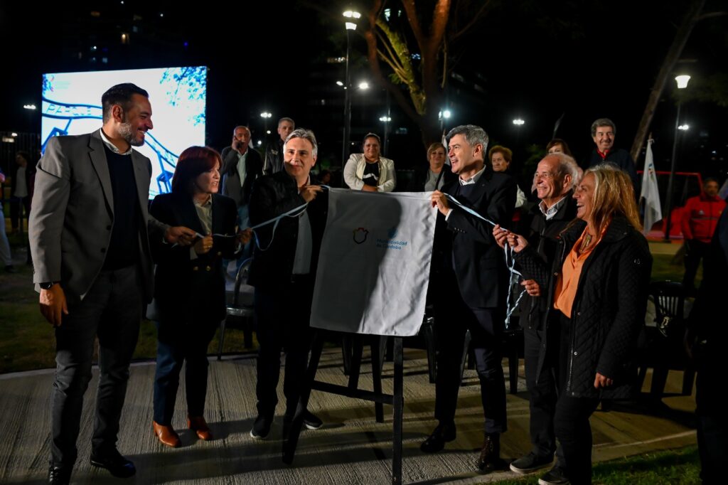 Transformado, quedó reinaugurado el centenario parque Las Heras-Elisa