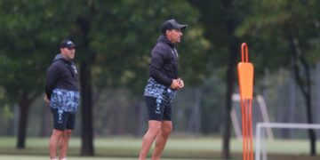 Farré espera por Ibacache y el “Caco” García