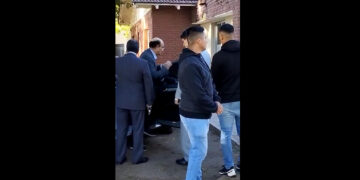 González no colaboró con la pericia psicológica y fue abordado por familiares de las víctimas