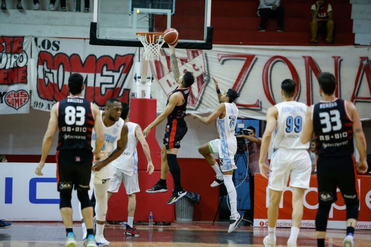 Instituto, a paso de campeón