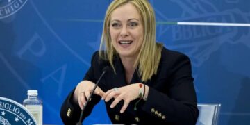 Meloni recibe fuertes críticas por sus términos supremacistas